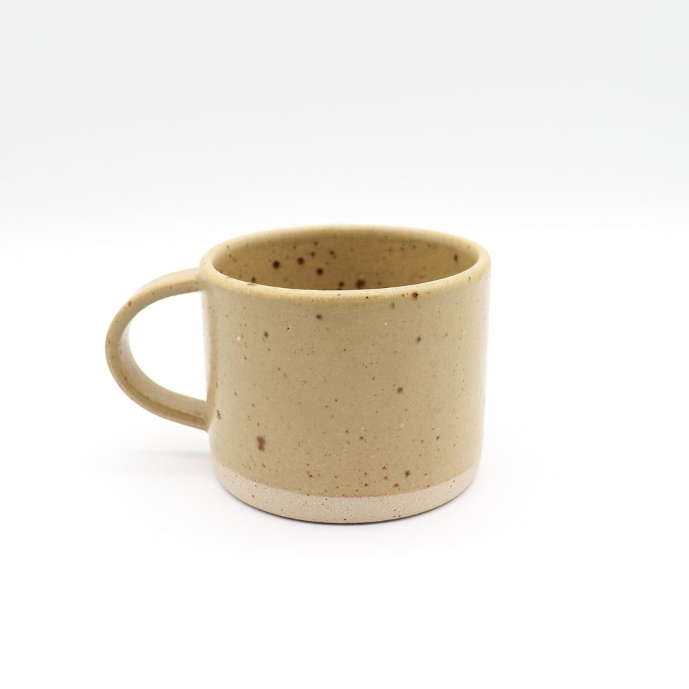 
                  
                    DOR & TAN | Short Handmade mug -  SPELT & SPECKLED
                  
                