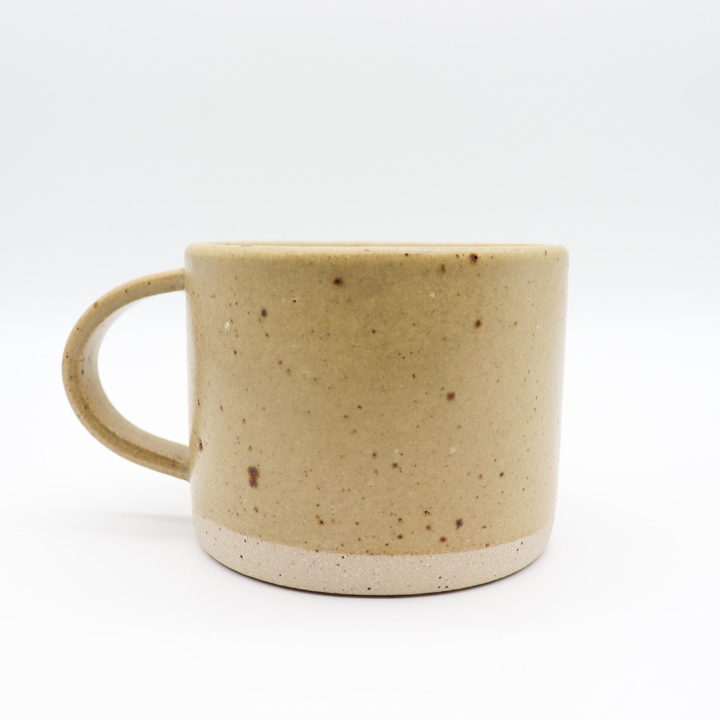 
                  
                    DOR & TAN | Short Handmade mug -  SPELT & SPECKLED
                  
                